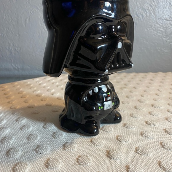 Darth Vader Cup? - Picture 2 of 10